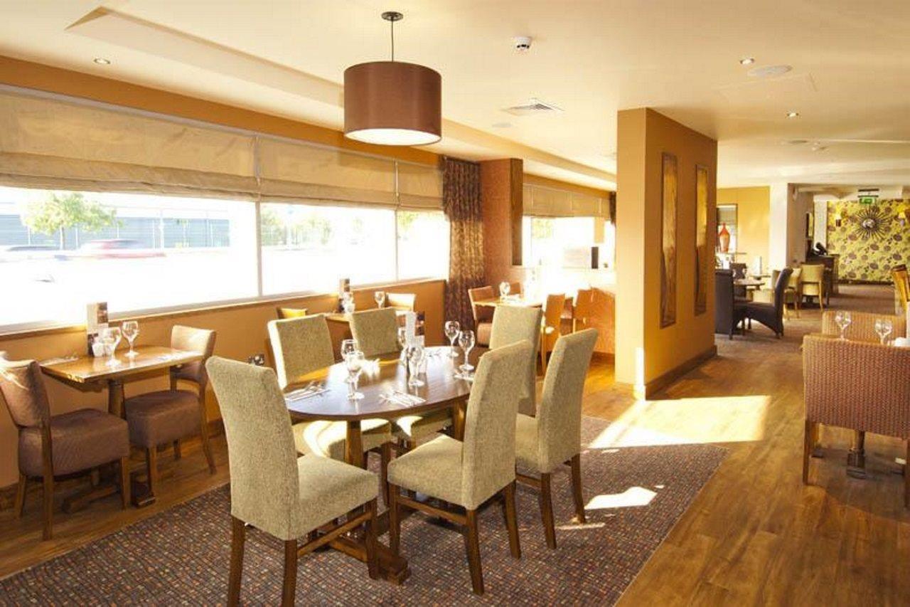 Premier Inn Liverpool John Lennon Airport Speke Exterior foto